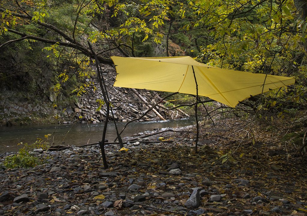 タープ泊のススメ〜ローカスギア「Tarp X Duo Sil」〜 | BBG