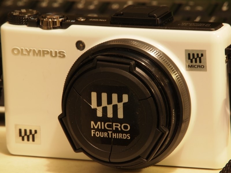 RICOH 自動開閉式レンズキャップLC-2装着！』 オリンパス OLYMPUS XZ-1
