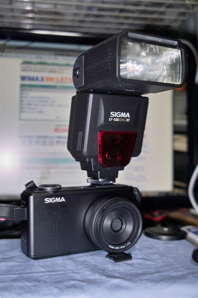 エレクトロニックフラッシュ：EF-140 DGについて』 シグマ SIGMA DP2