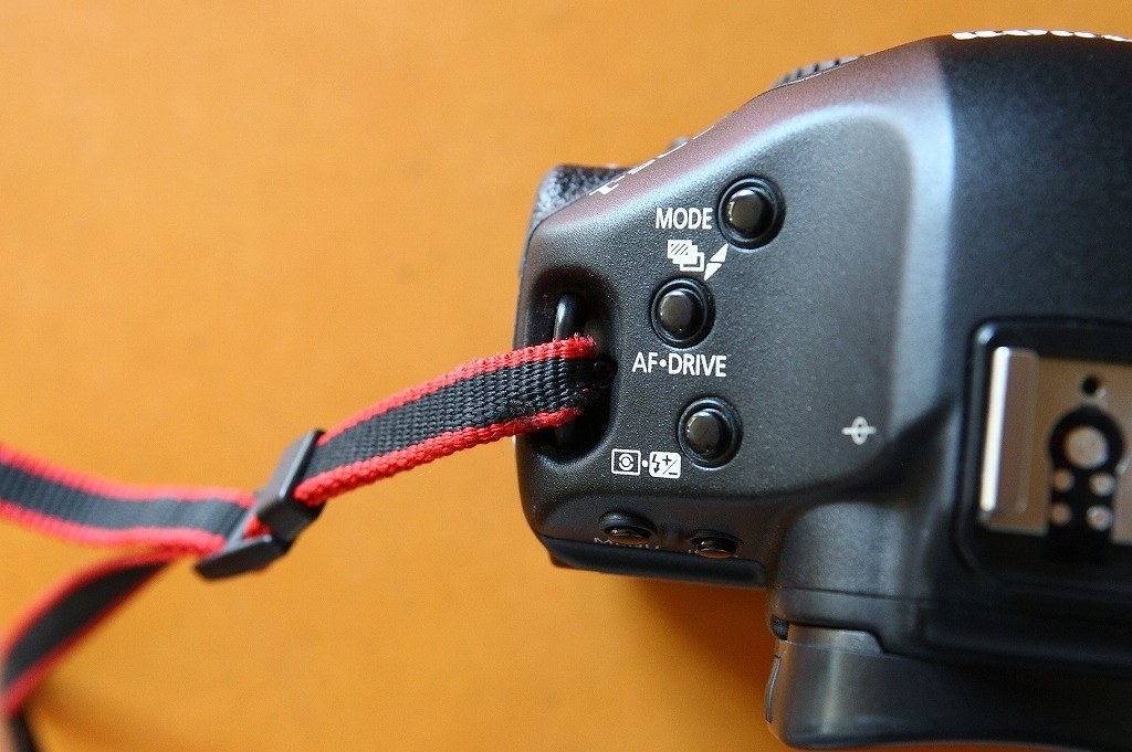 ストラップについて』 CANON EOS 5D Mark III ボディ のクチコミ掲示板
