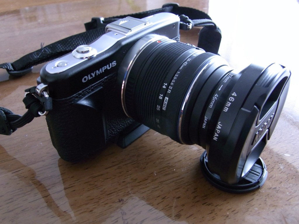 純正以外のレンズフードを使って見る』 オリンパス M.ZUIKO DIGITAL 14