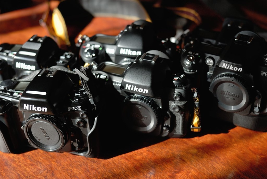 F100にステップアップ(*^▽^*) からの非三元で昼の電車』 ニコン F100