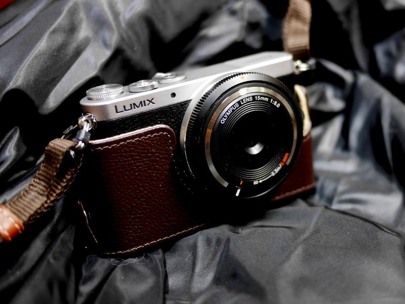 ボディーキャップレンズを装着』 パナソニック LUMIX DMC-GM1K レンズ