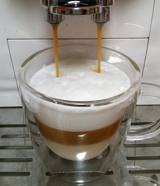 デロンギ マグニフィカ S カプチーノ スマート ECAM23260SB 価格比較