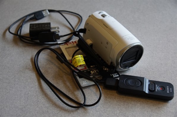 SONY HDR-CX670 (W) [ホワイト] 価格比較 - 価格.com