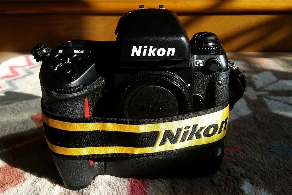F5に似合うストラップ』 ニコン F5 ボディ のクチコミ掲示板 - 価格.com