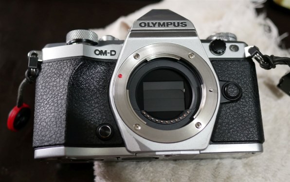オリンパス OLYMPUS OM-D E-M5 Mark II ボディ [シルバー]のクチコミ
