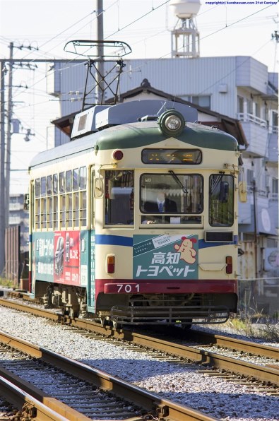 CANON EOS Kiss X8i ダブルズームキット 価格比較 - 価格.com