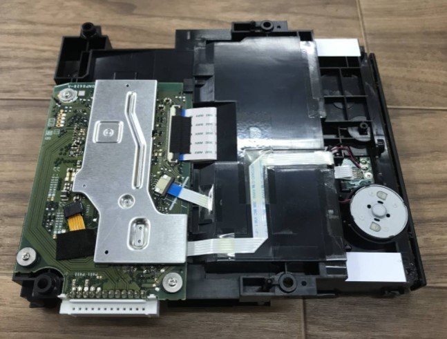 BDドライブ交換できますか？』 東芝 REGZAサーバー DBR-T550 の