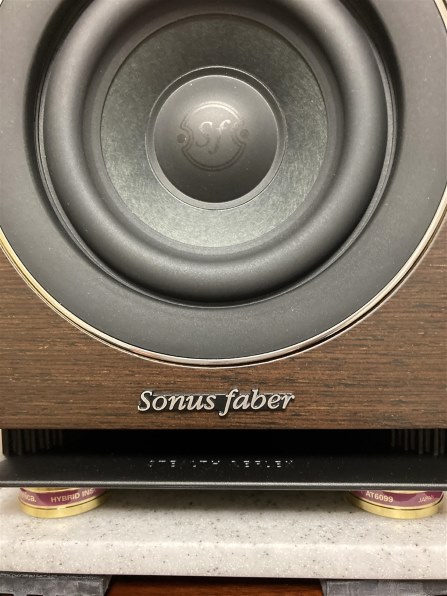 KEF Q350 [ヨーロピアンウォールナット ペア] 価格比較 - 価格.com