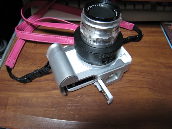 CANON EOS M200 EF-M15-45 IS STM レンズキット [ブラック] 価格比較