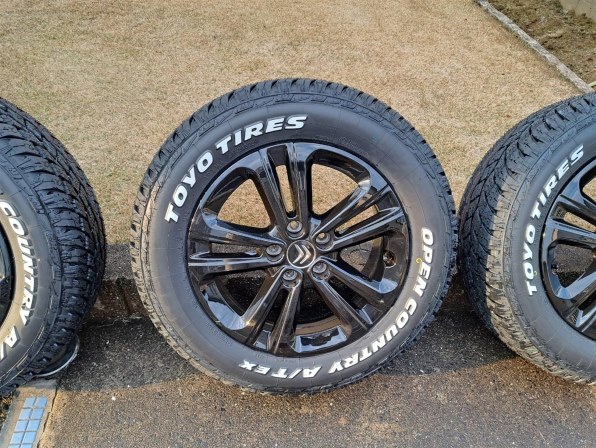 TOYO TIRE OPEN COUNTRY A/T EX 215/70R16 100H 価格比較 - 価格.com