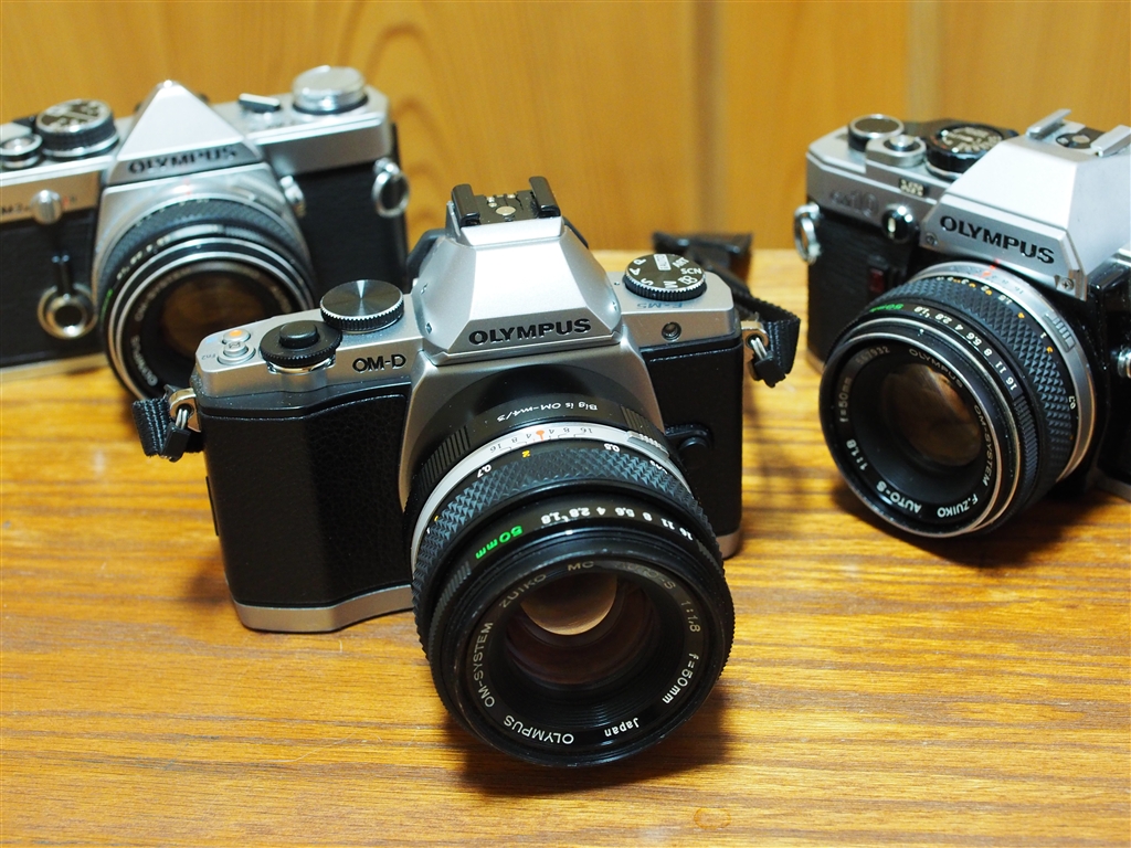 価格.com - 『ZUIKO 50mm F1.8と歴代OMシリーズ（笑）』オリンパス