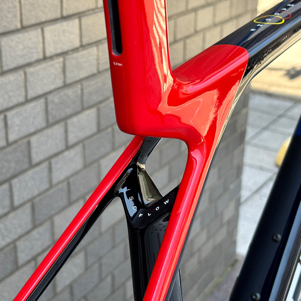 TREK Madone SLR Gen 8フレームセット – スポーツサイクルショップ