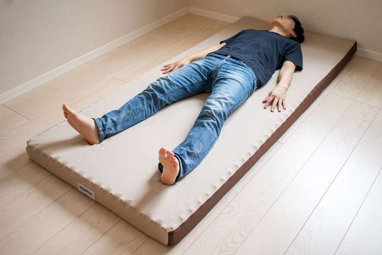 体験レビュー】ムアツふとんの寝心地・特徴を徹底解説 | 椚大輔の