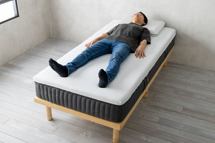 専門家が解説】エマ・マットレス コンフォートの特徴と寝心地について