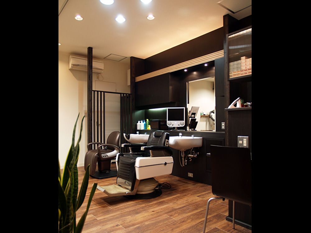 開業実績：8坪／セット2面／シャンプー2台の美容室事例 (No.09006