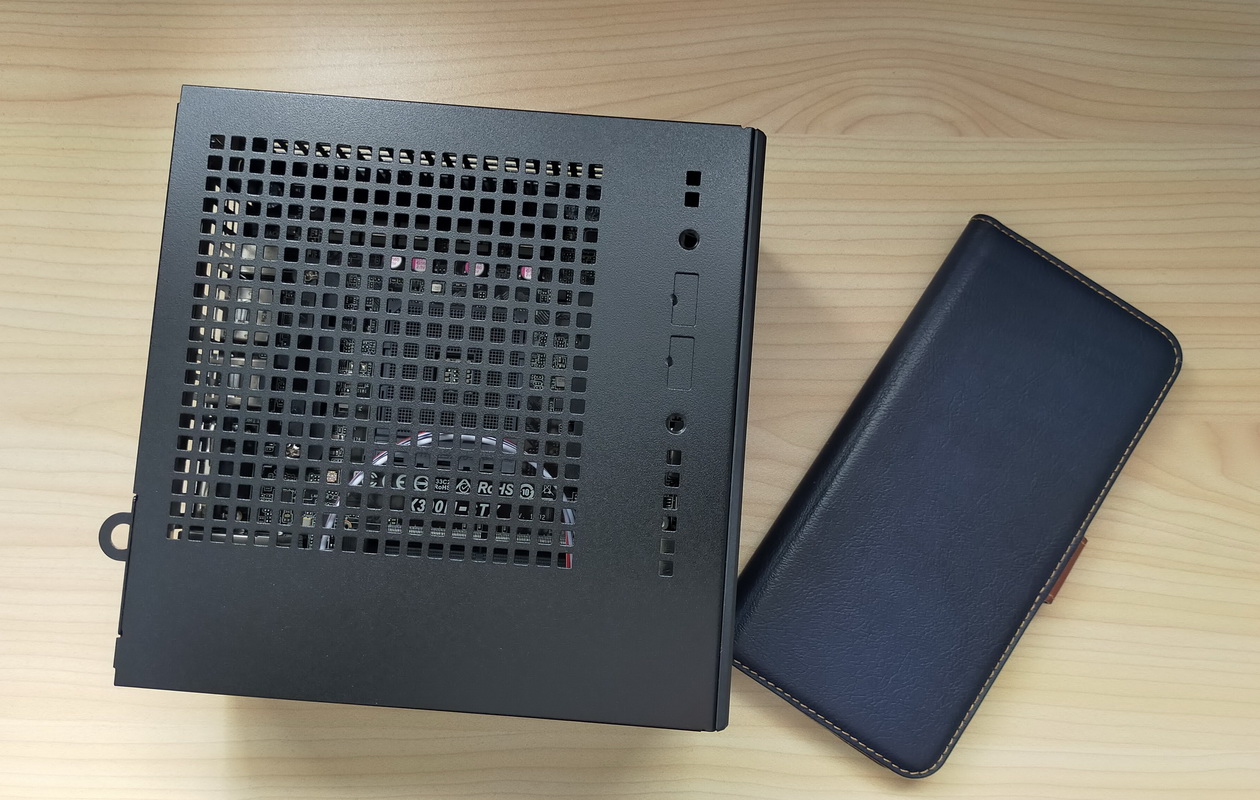 PC】ASRock DeskMini X300とRyzen5 PRO 4650Gでパソコン自作-半年使用