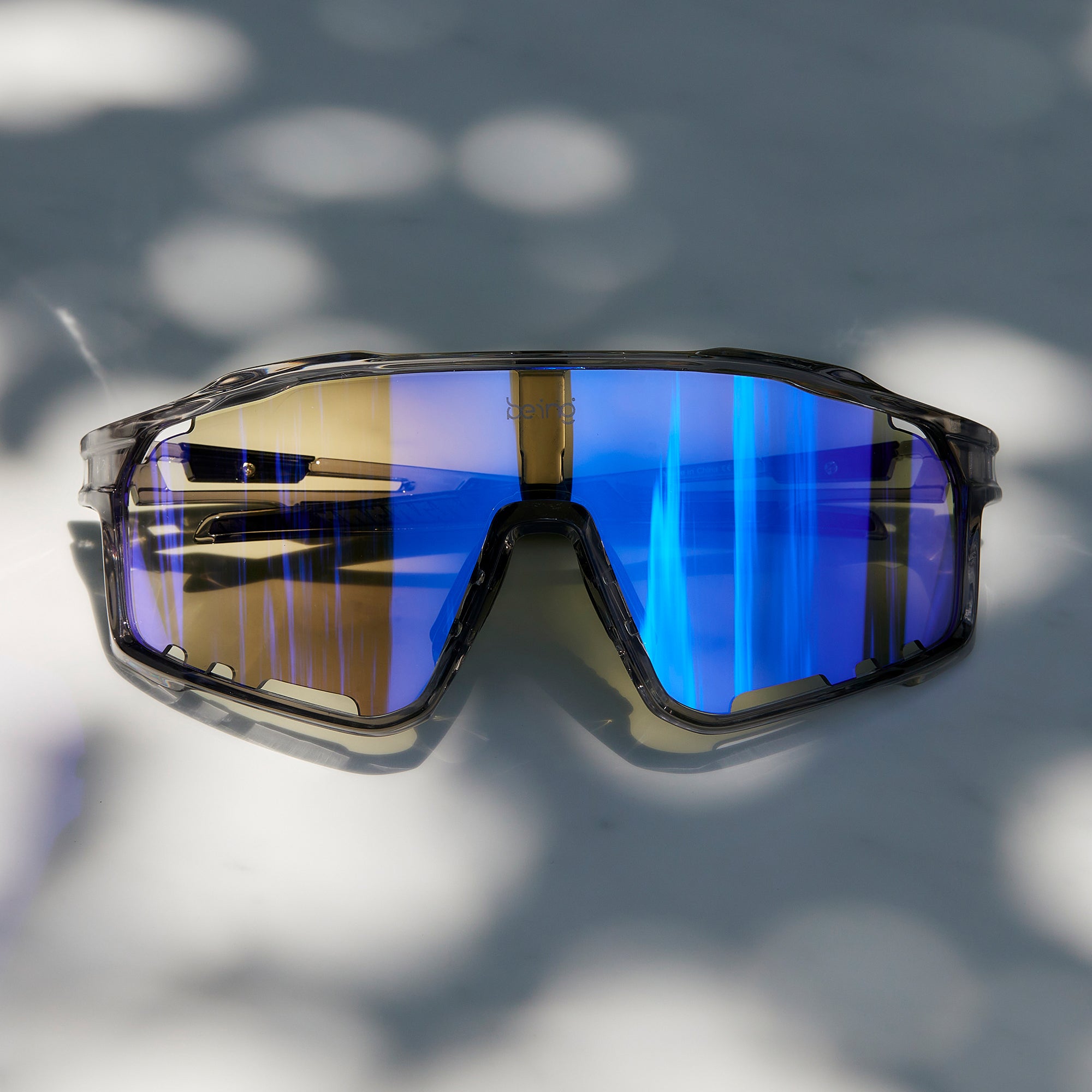 Libero【グレー】Blue Mirror Lens(紫外線調光) – being