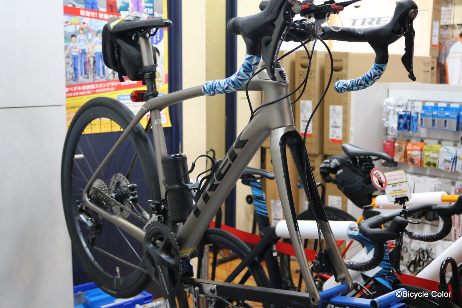 お客様バイク、Domane SL DISCのハンドル周りをメンテナンスさせて