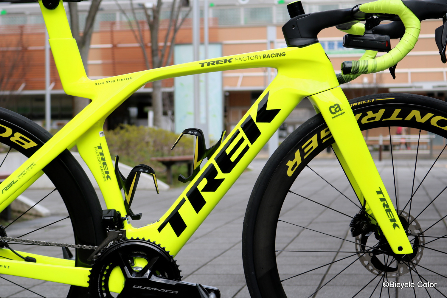 バイシクルカラーデモバイク、第7世代MADONE SLR PROJECTONEが完成