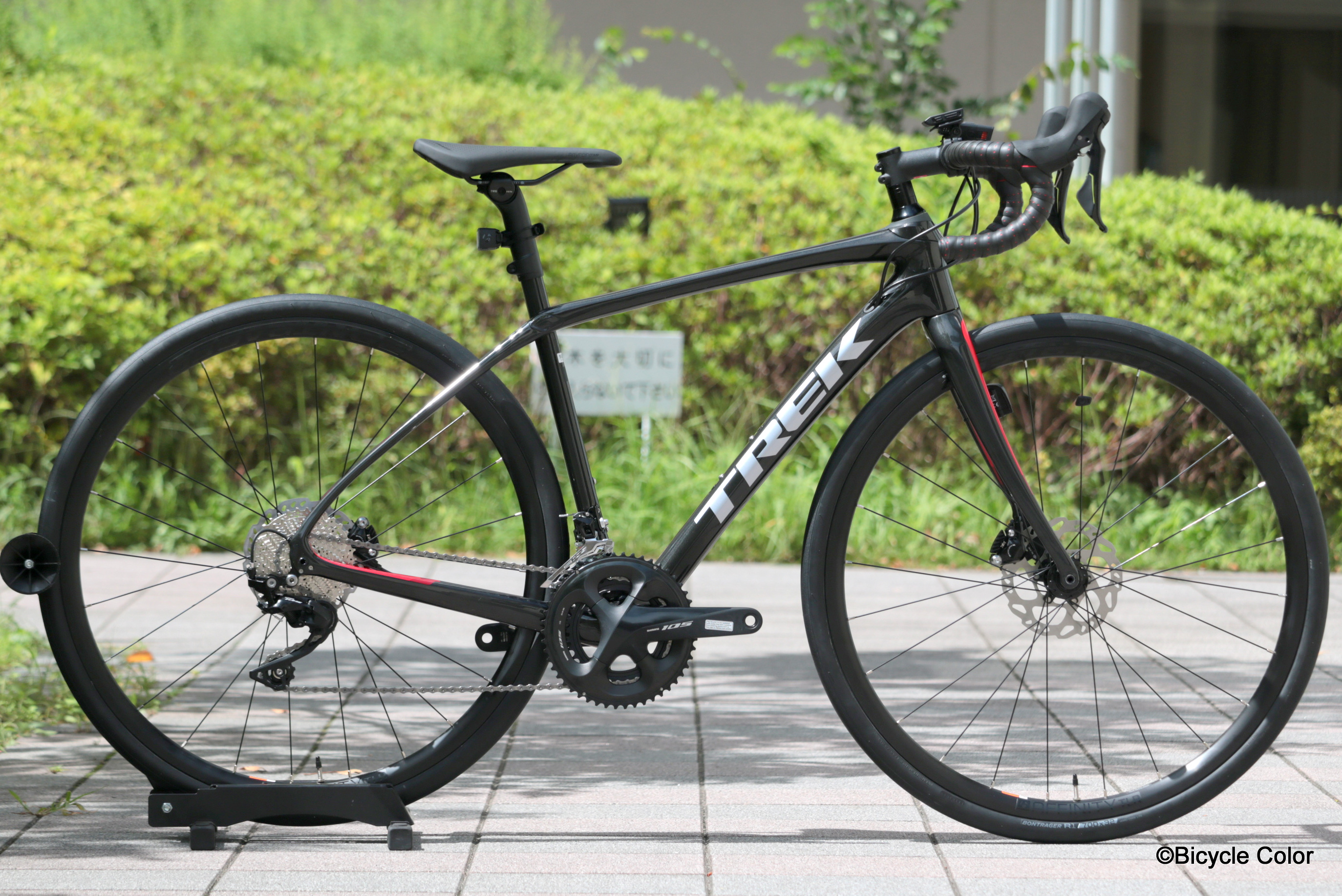 TREK(トレック)最新2019年モデル！フルカーボンフレームにディスク