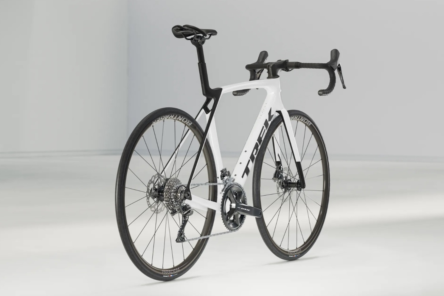 第8世代目となったオールラウンダー New MADONE(マドン)！」 SL5、SL6
