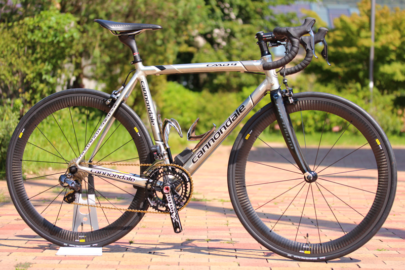 CANNONDALE（キャノンデール）CAAD9 アルテグラDi2 コスミック