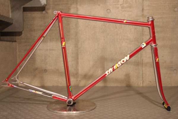 KEIRIN」の舞台で輝かしい実績 SAMSON（サムソン）ピストフレームの