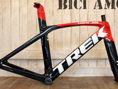 TREK MADONE SLR9 DISC 2021 52サイズ フレームセット 買取入荷