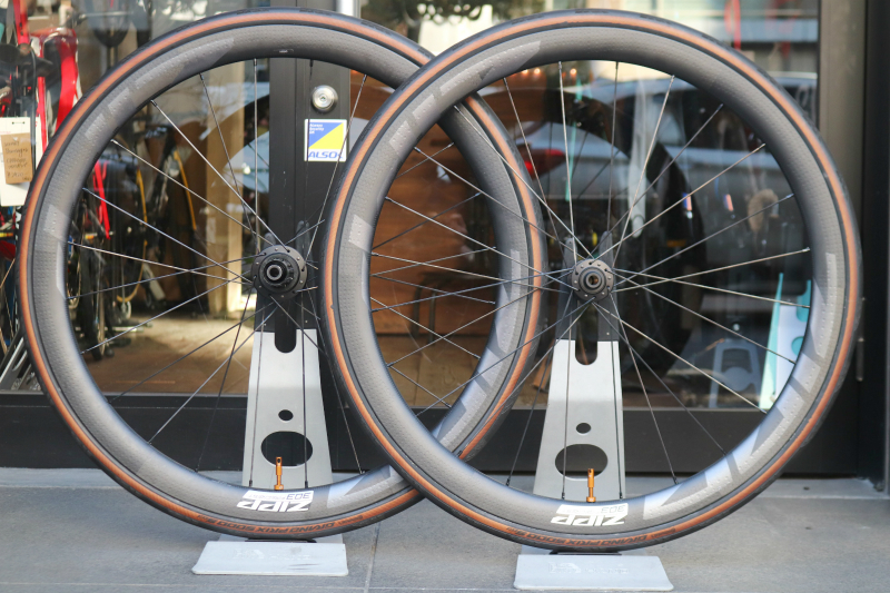 ZIPP 303 FIRECREST TUBERESS DISC ホイールセット 入荷！