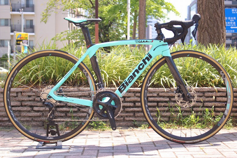 BIANCHI OLTRE XR3 DISC 2021 カーボン ロードバイク 買取入荷