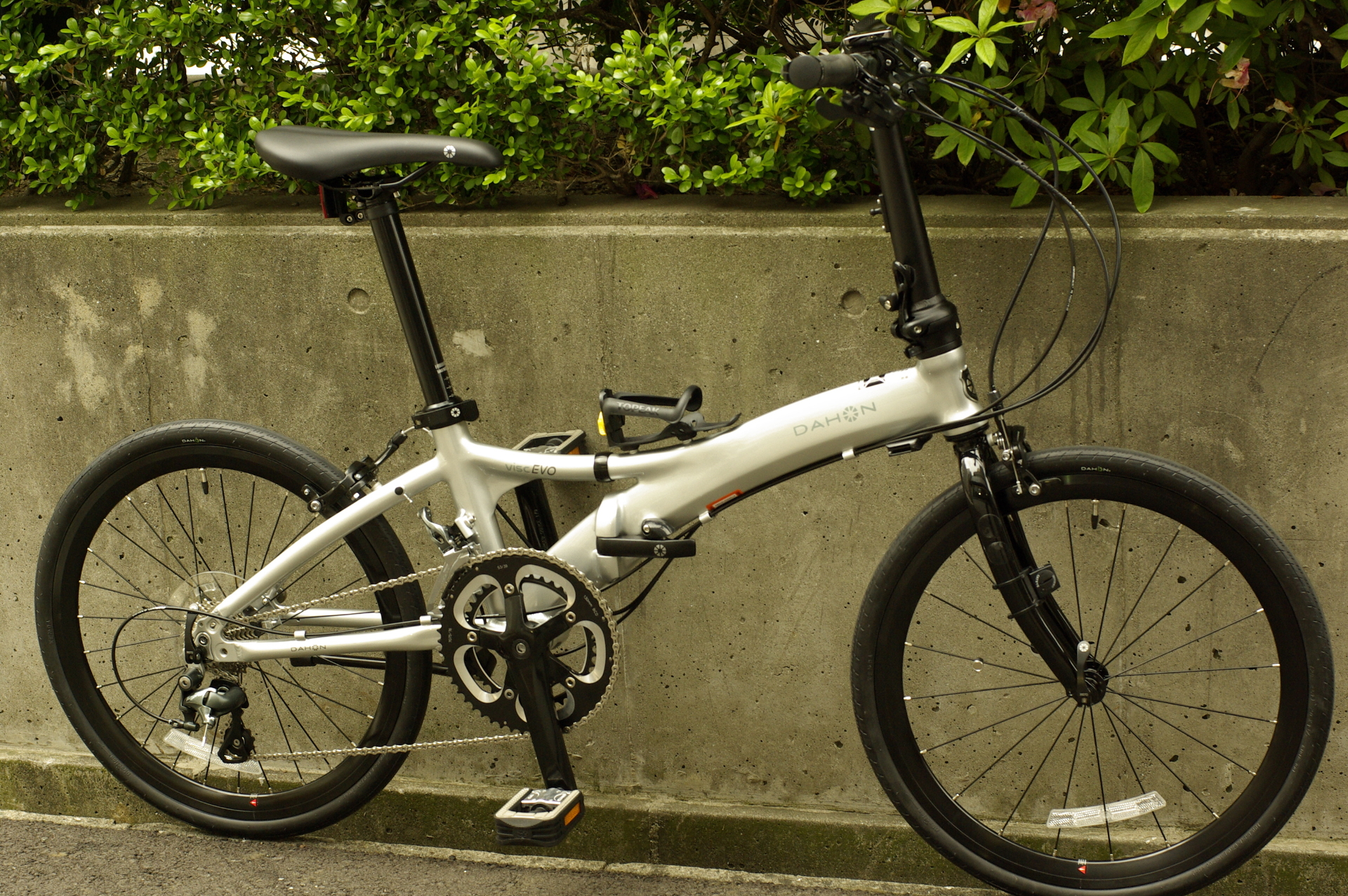 DAHON Visc EVO 納車整備いたしました。 – Bici Termini