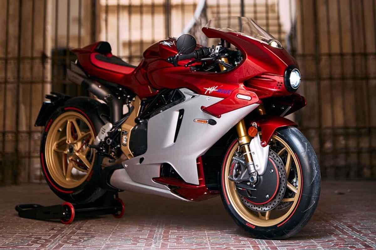 お値段958万円!! MVアグスタ「Superveloce 1000 Serie Oro」を限定500