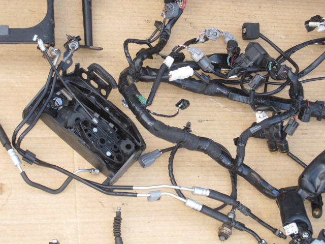 ZX6Rのパーツが多数入荷しました。 | バイクパーツのジャンクボックス