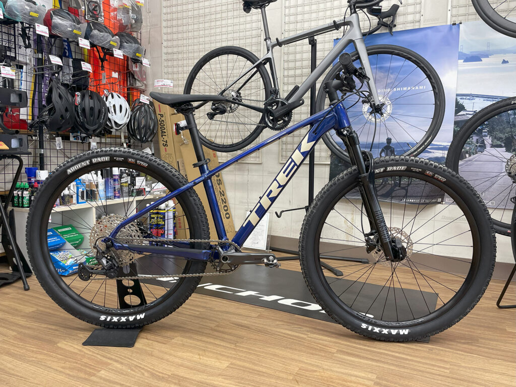 TREK X-Caliber 8 Hex Blueカラーを組みました！ – スポーツサイクル