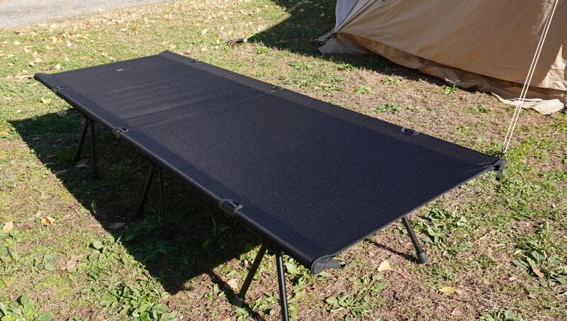 ブルックリン アウトドア カンパニーの2WAYコットは「ハリのある寝心地