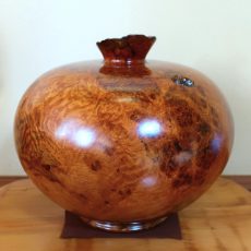 壺・香炉｜昭和51年創業屋久杉の美秋工芸|屋久杉製造販売