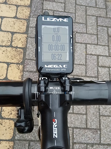 GPSサイクルコンピューター LEZYNE MEGA Cのレビュー | ロードバイク