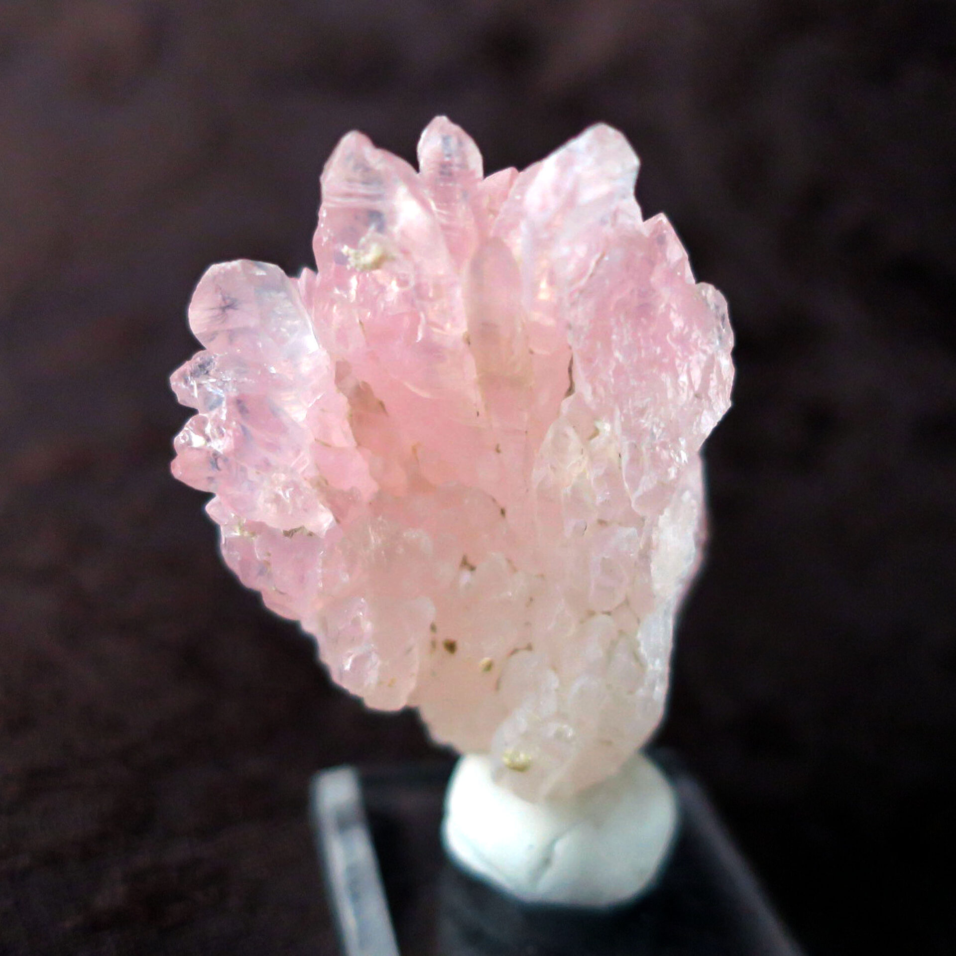 美石】ローズクォーツ クラスター フラワー アフガニスタン産 181.00ct