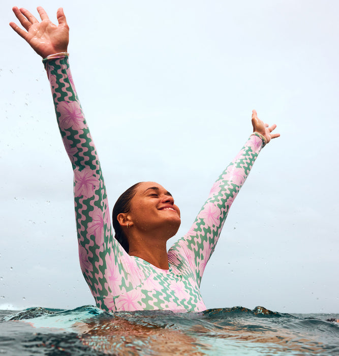 OUTLET】Roxy HIBISCUS DAZE ONESIE ウィメンズ ラッシュガード