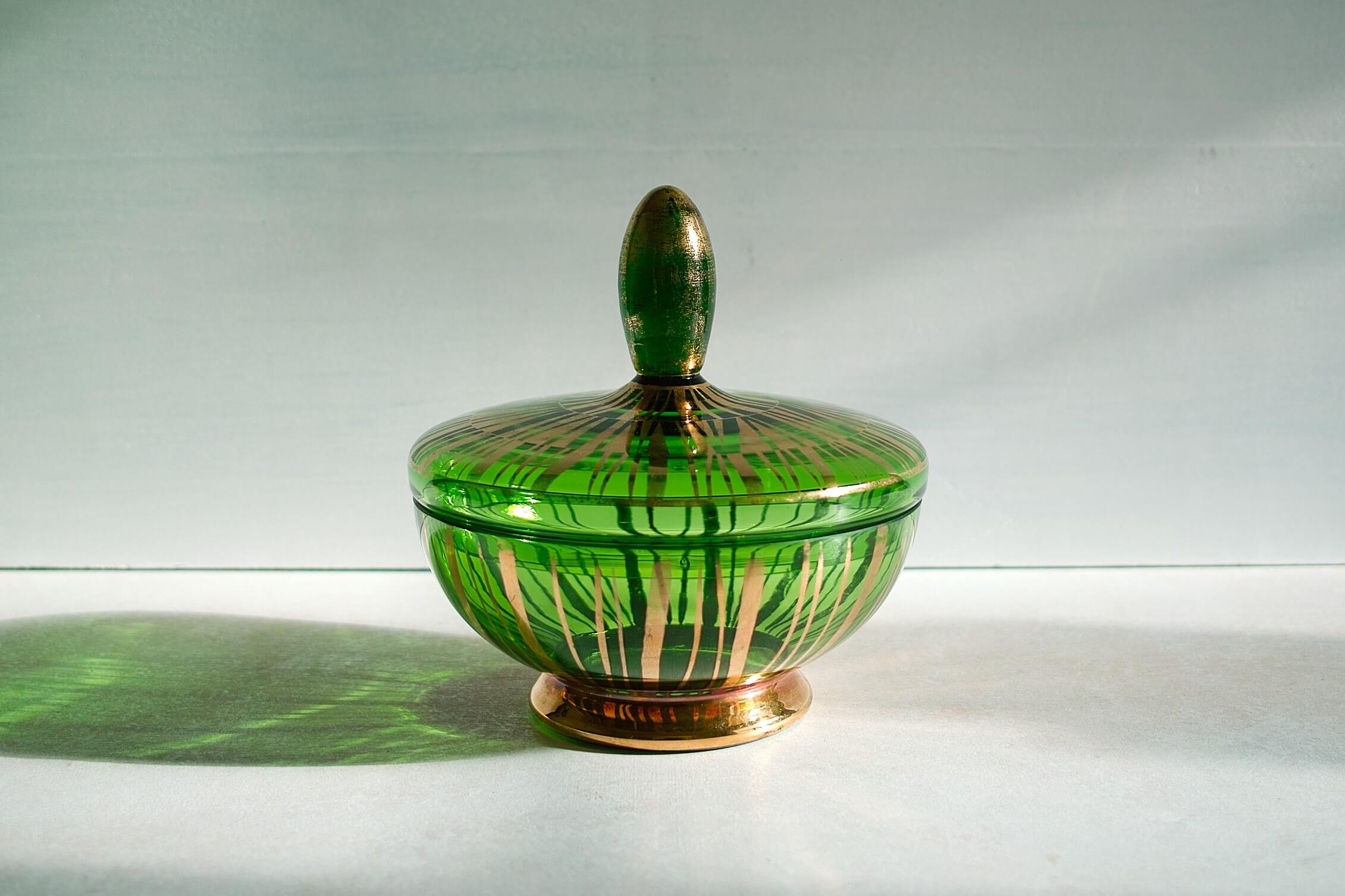 ボヘミア カット ガラス ボンボニエール キャンディーポット お菓子