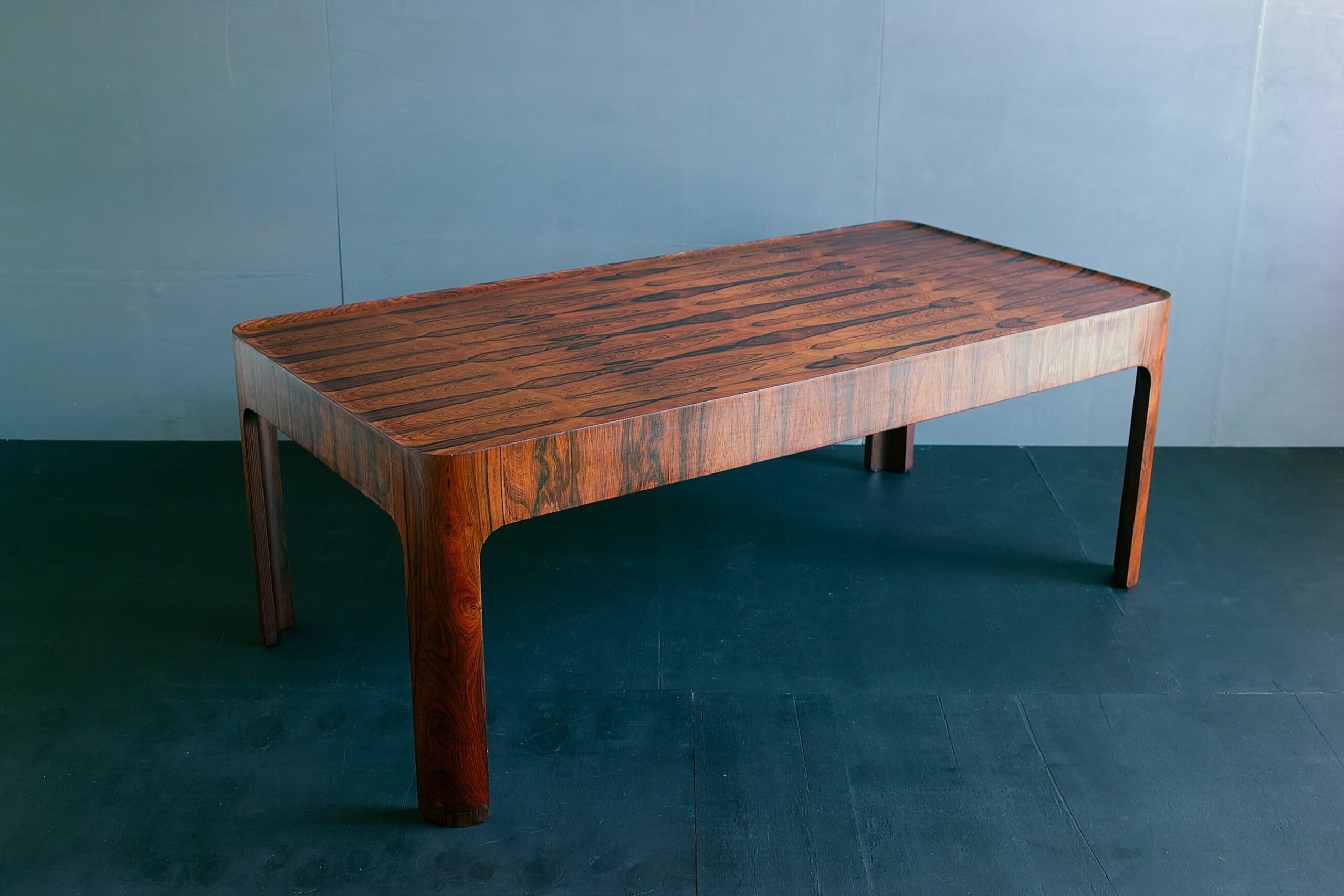 No.7380「天童木工〈Haco/ブラジリアンローズウッド〉センターテーブル