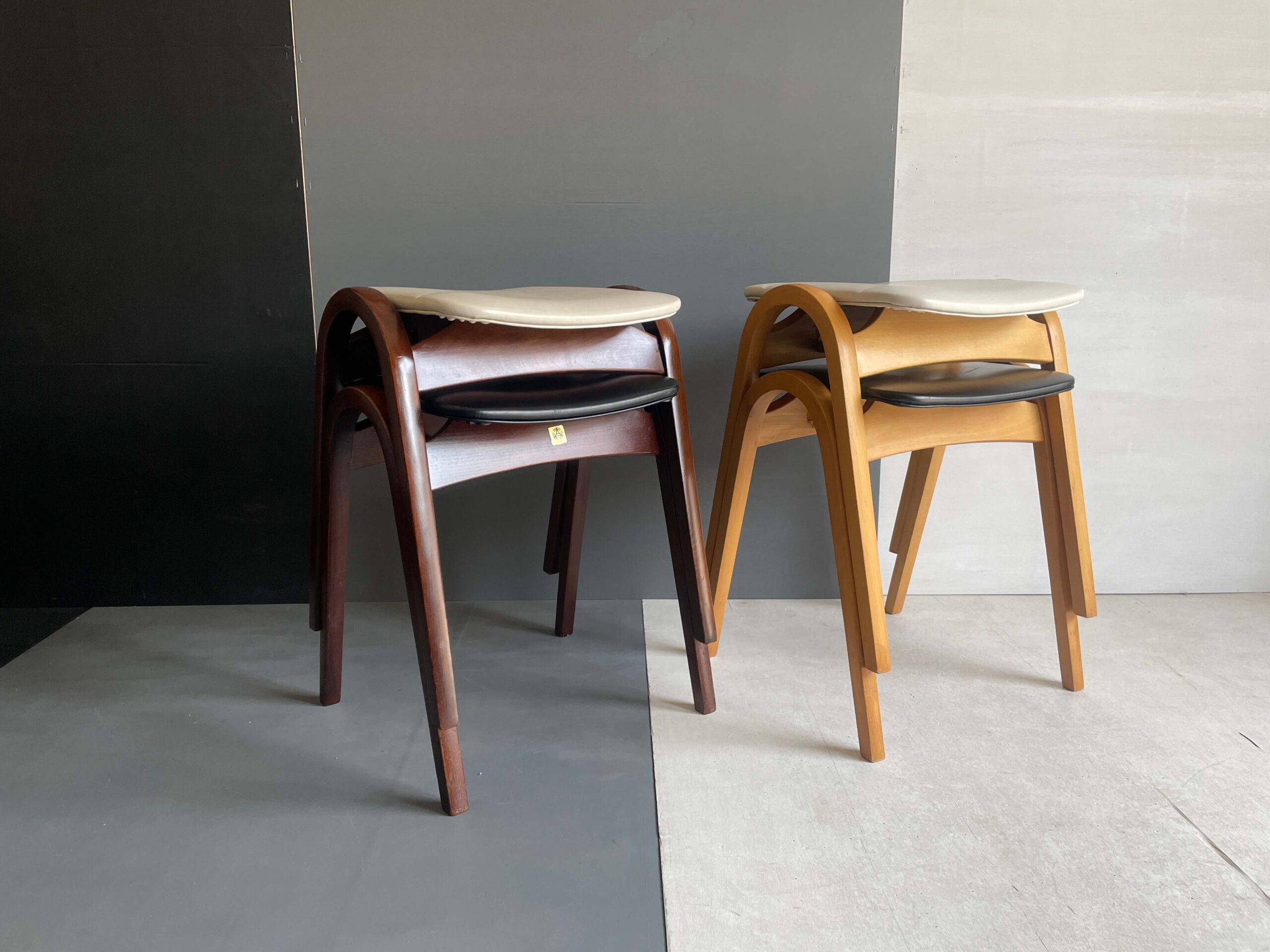 No.6305「スタッキング スツール〈No.202〉：秋田木工 / 剣持勇