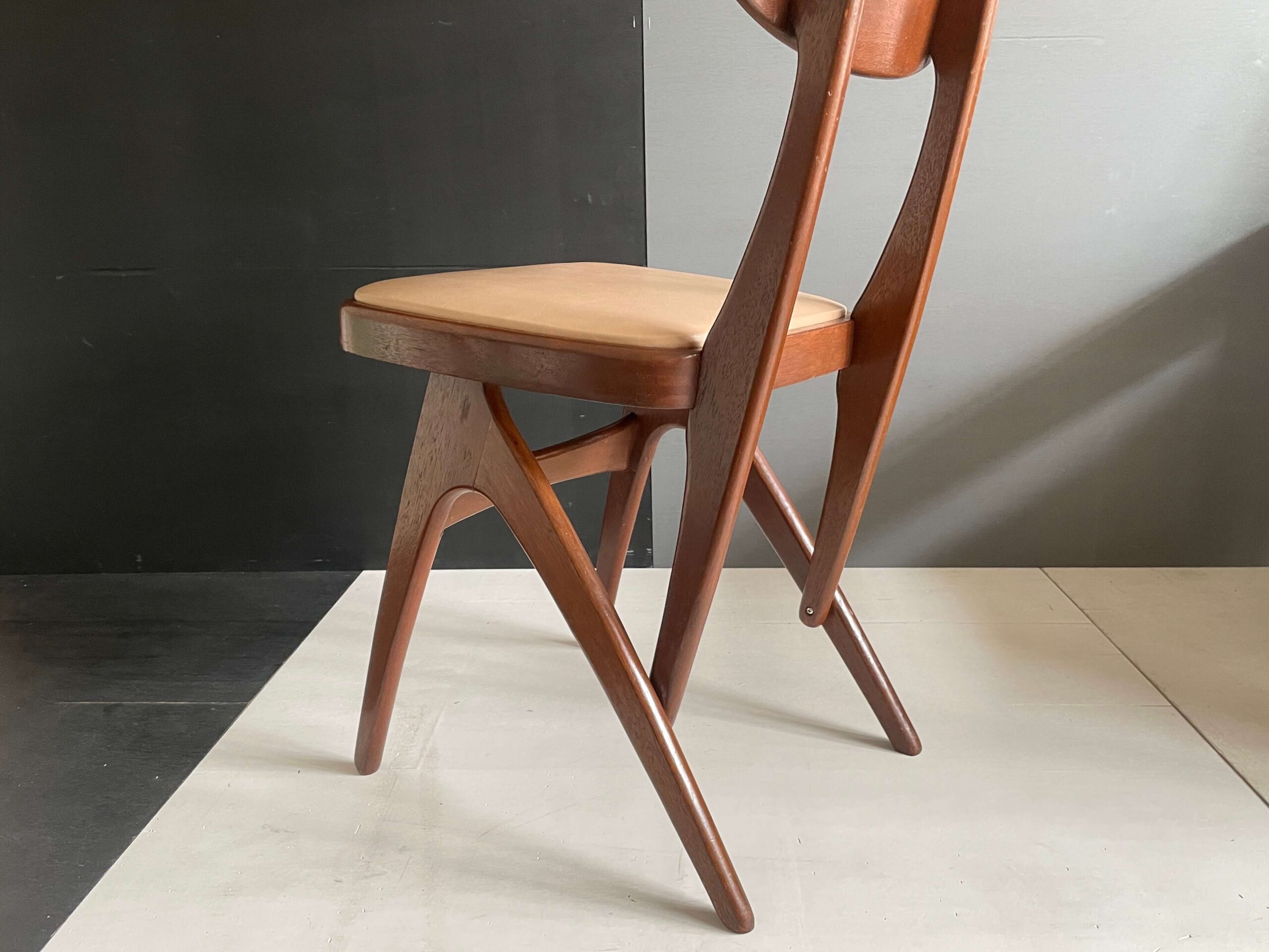 マルニ♦️ヴィンテージ オットマン♦️ベルサイユ♦️2脚♦️引取