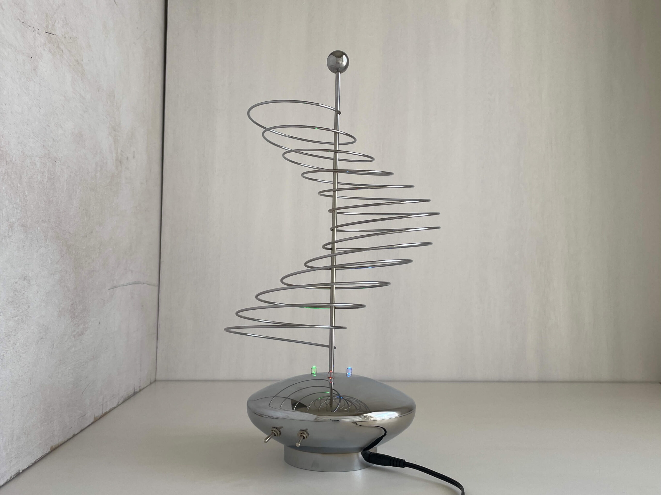 No.10086「イルミネーション＆キネティック テーブルモビール