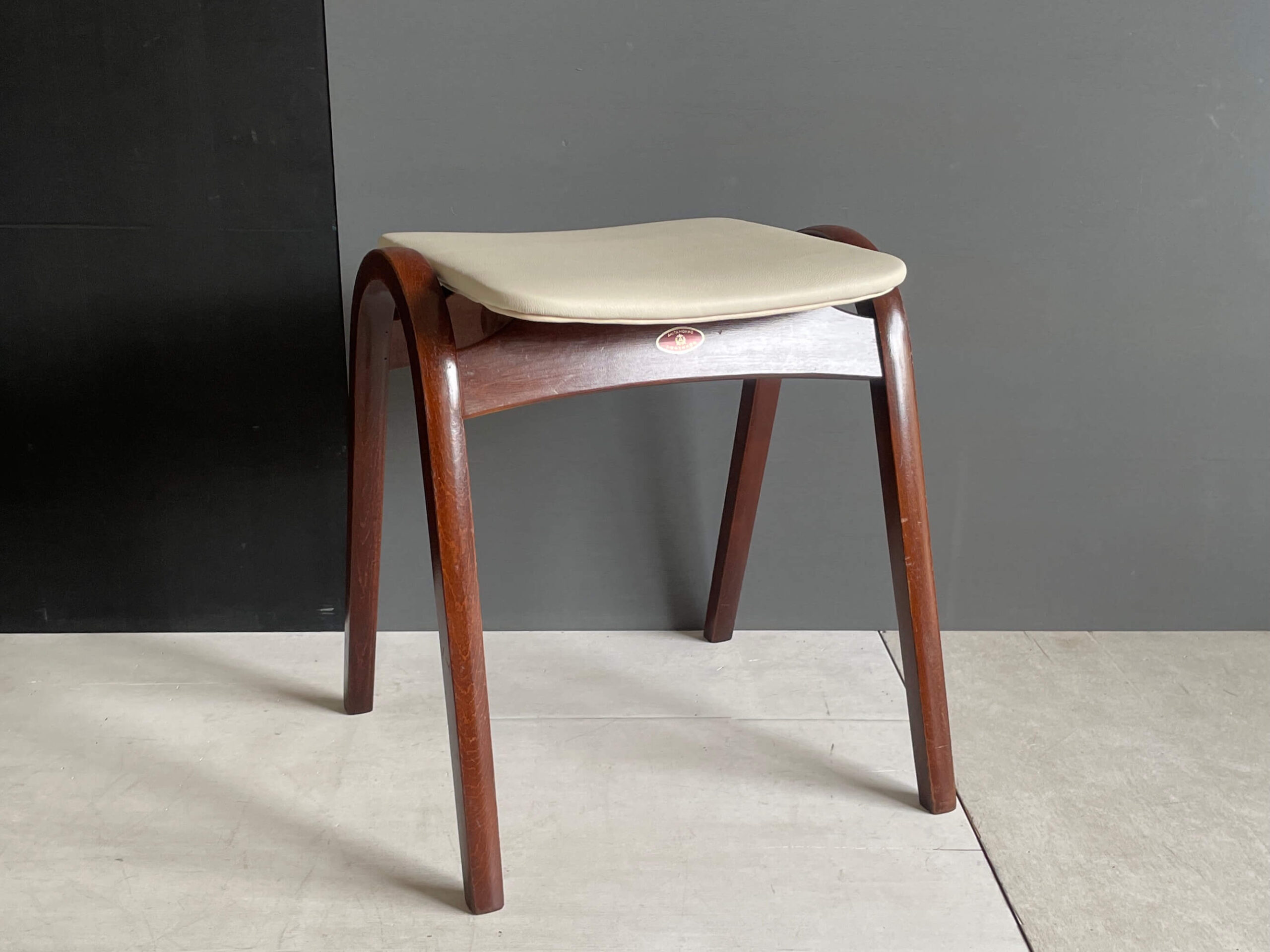 スツール akifu_maybe NO.202スツール | 藤座面/オイル塗装 別注タイプ