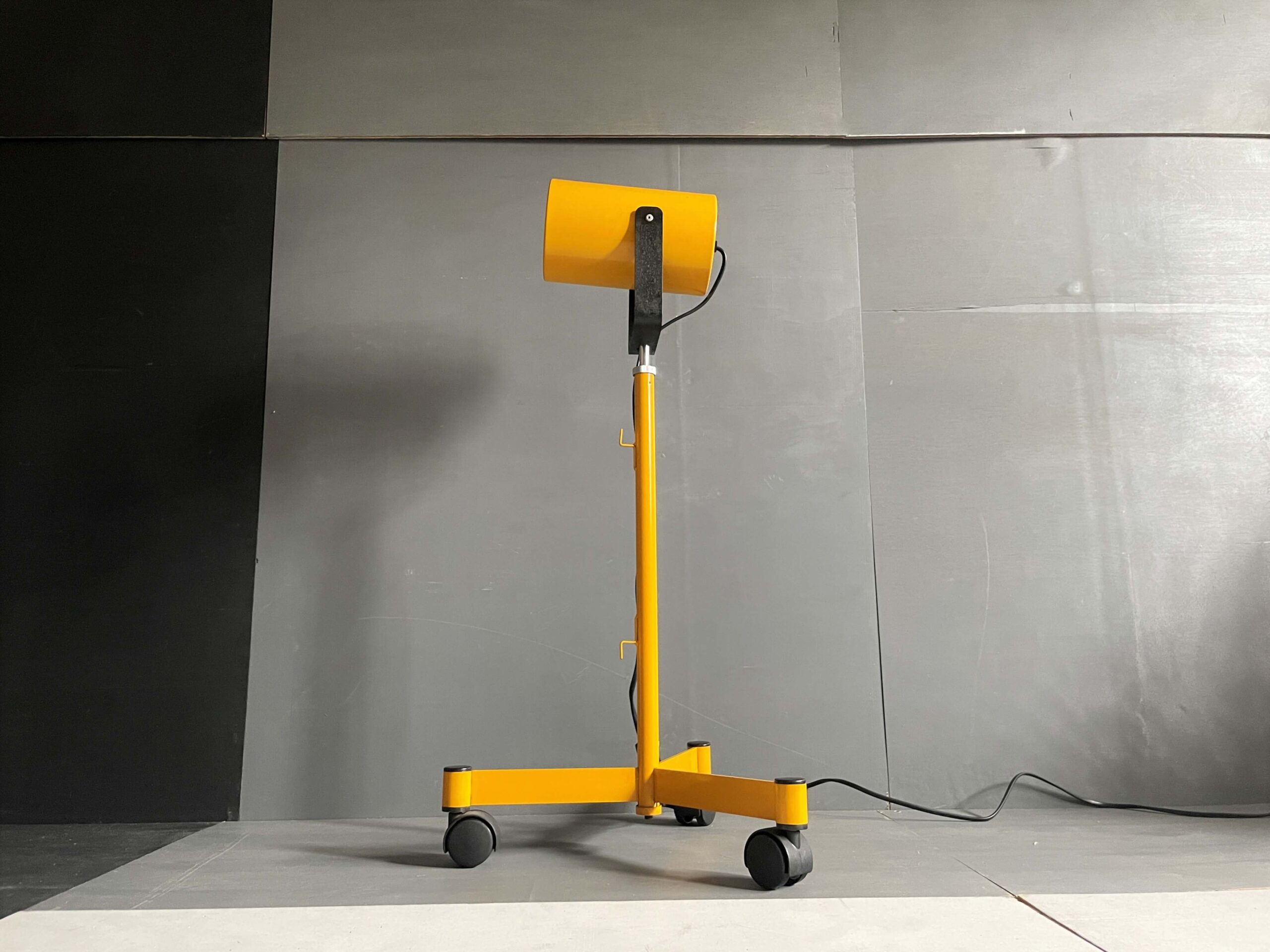 No.9321「フロアランプ〈studio spot〉：innovator / スウェーデン