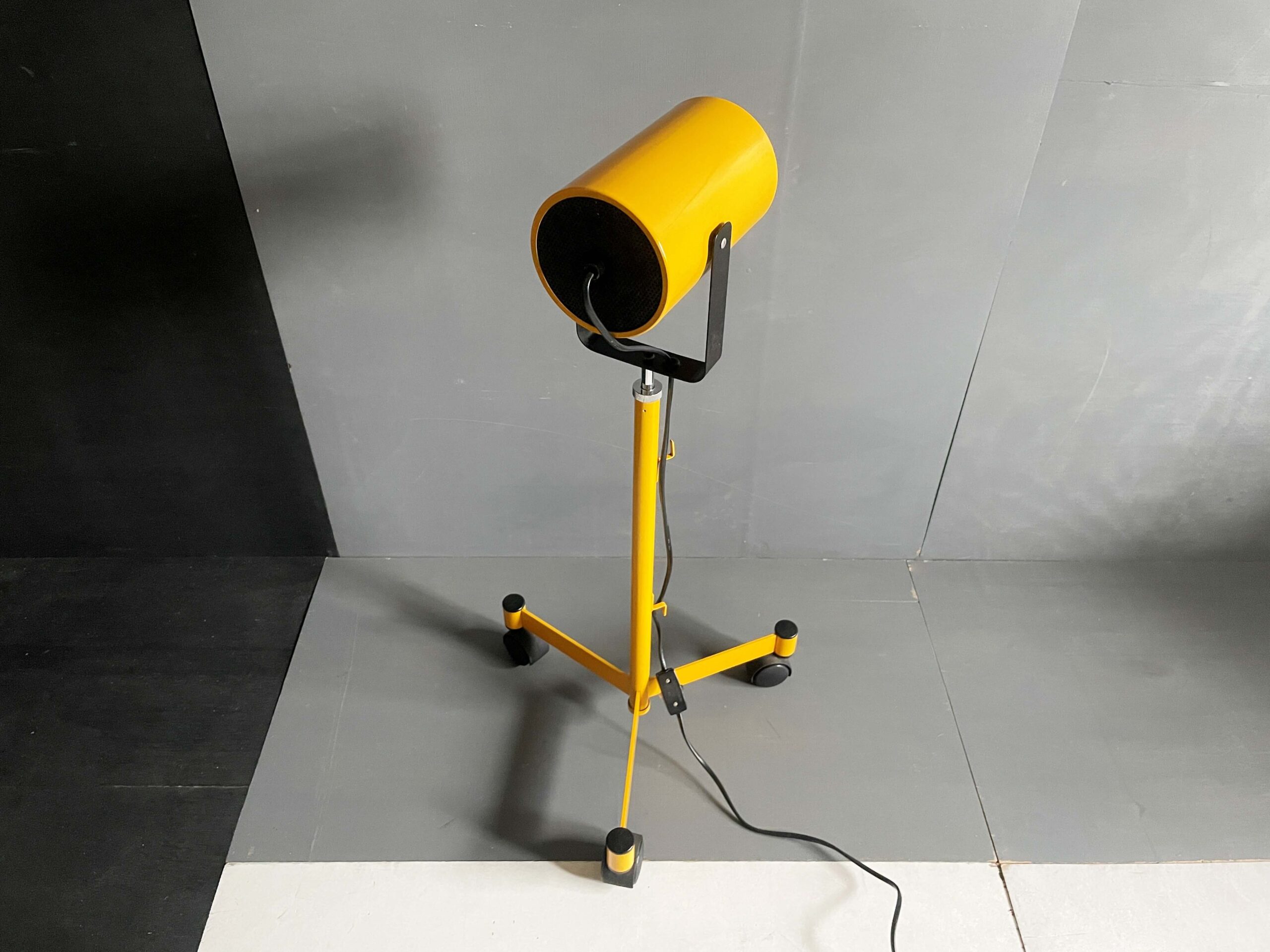 No.9321「フロアランプ〈studio spot〉：innovator / スウェーデン