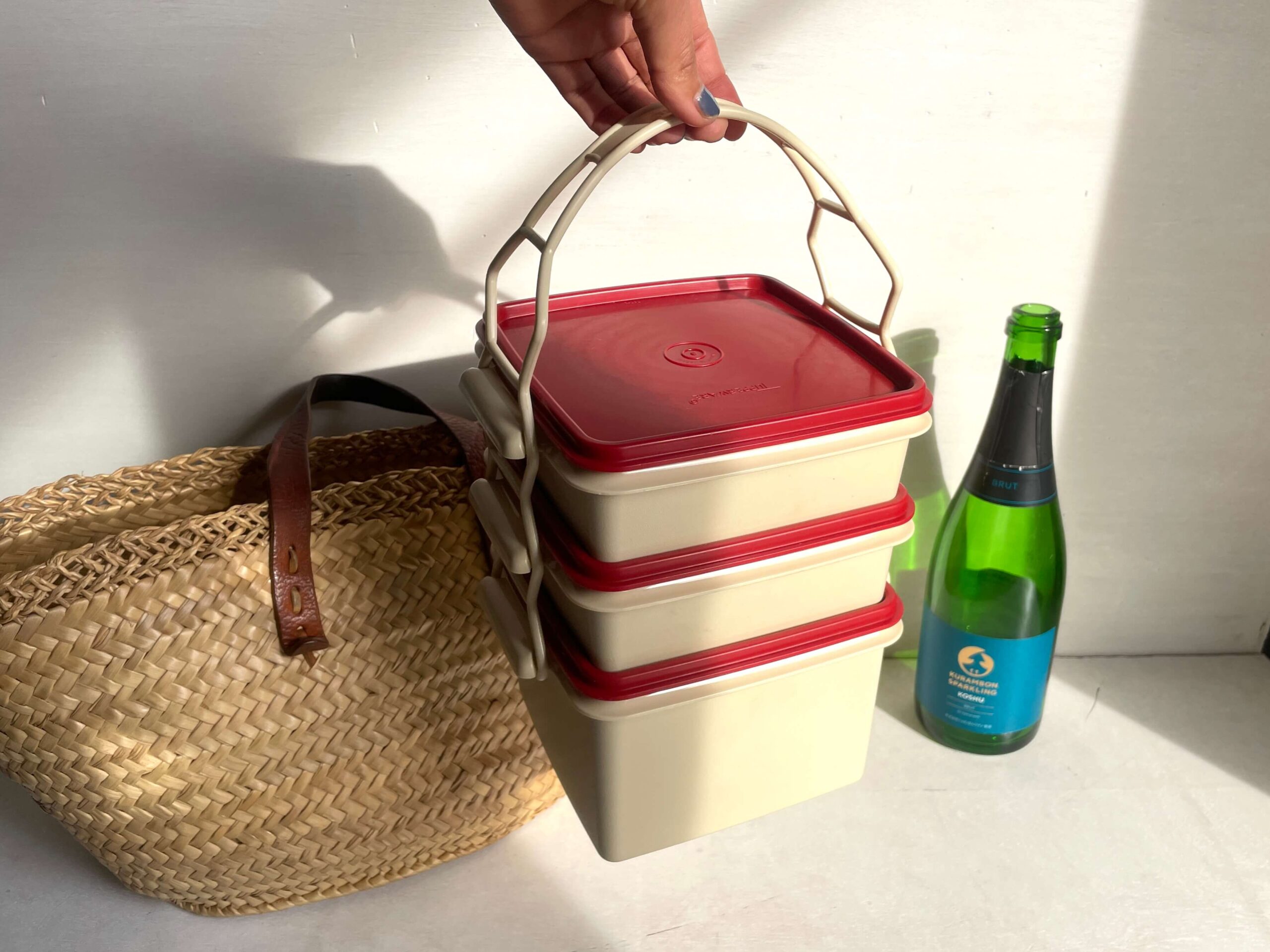 No.10493「タッパーウェア3段：ピクニックセット」SOLD | ボルトナット